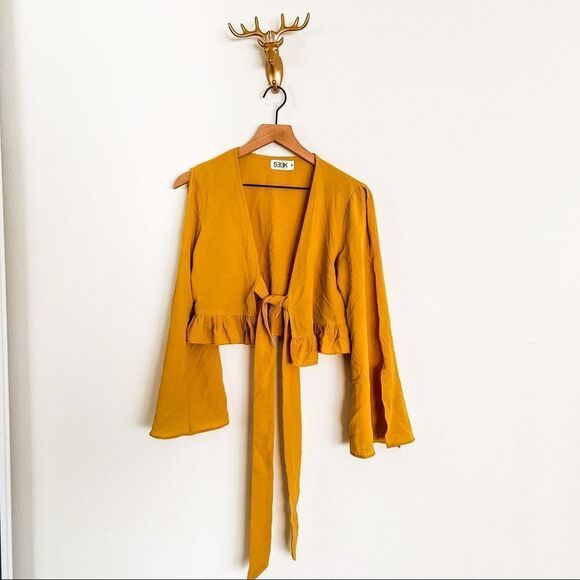 Seek mustard Yellow Flared Sleeve Tie Top Blouse Size Small - Picture 1 of 7